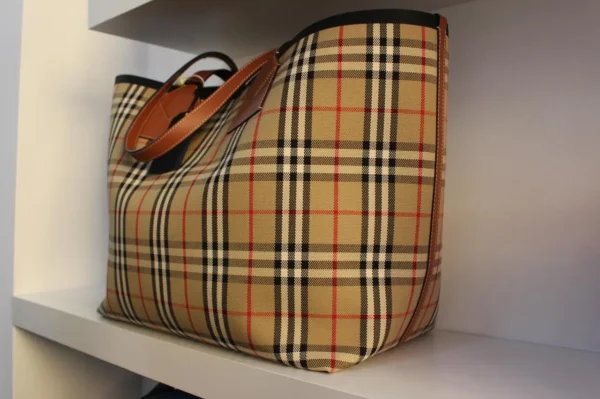 Bolso Burberry - Image 2
