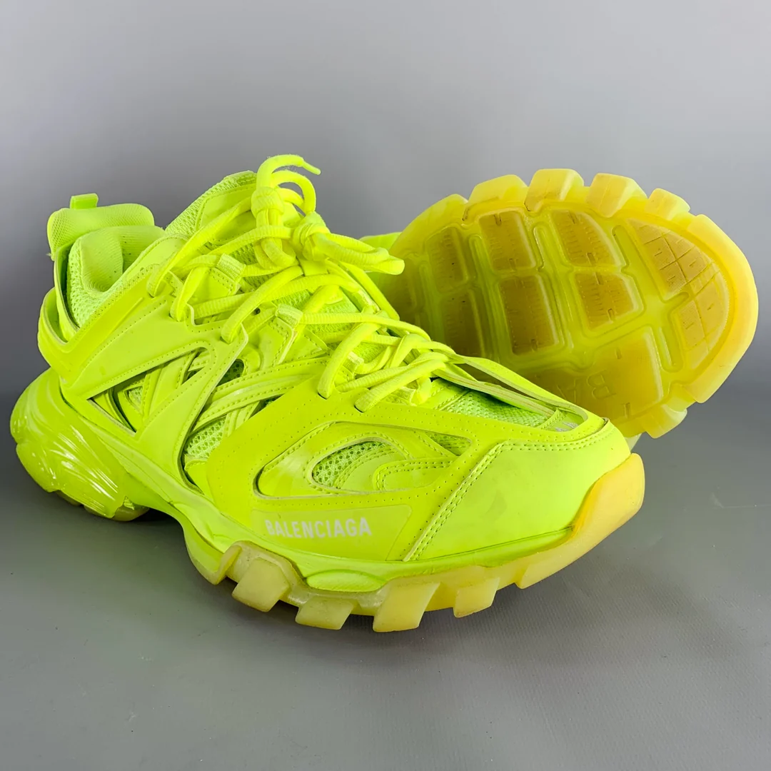 BALENCIAGA NEON SNEAKERS SIZE 9 - Image 2