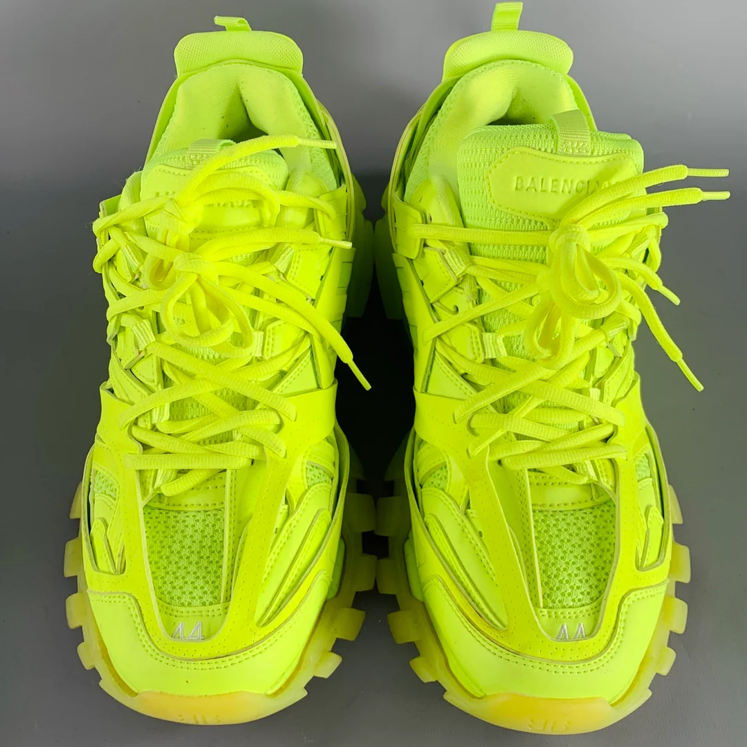 BALENCIAGA NEON SNEAKERS SIZE 9 - Image 3