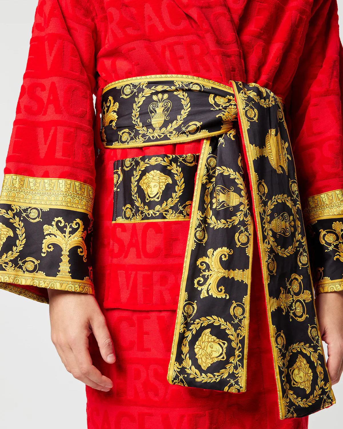 VERSACE RED ROBE SIZE XL I ♡ Baroque Bathrobe - Image 3